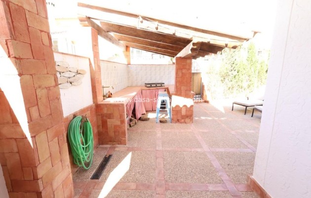 Resale - Villa - Orihuela Costa - Villamartín