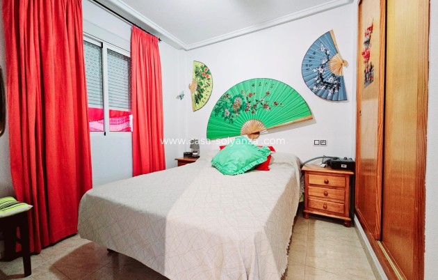 Resale - Apartment / flat - Torrevieja - Estacion Autobuses