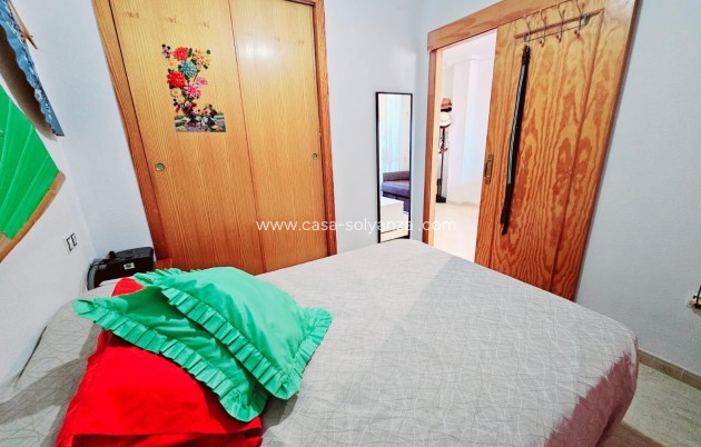 Resale - Apartment / flat - Torrevieja - Estacion Autobuses