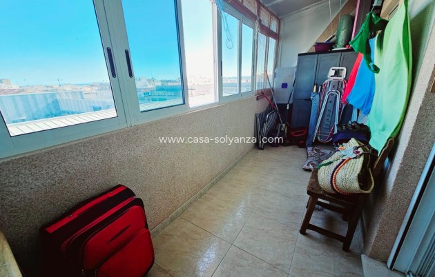 Resale - Apartment / flat - Torrevieja - Estacion Autobuses