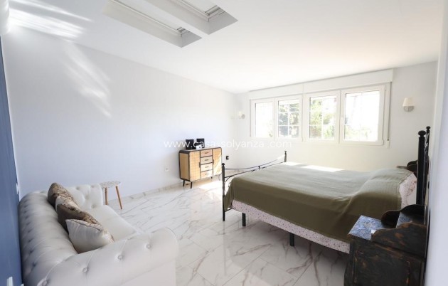 Resale - Villa - Orihuela Costa - Costa Blanca
