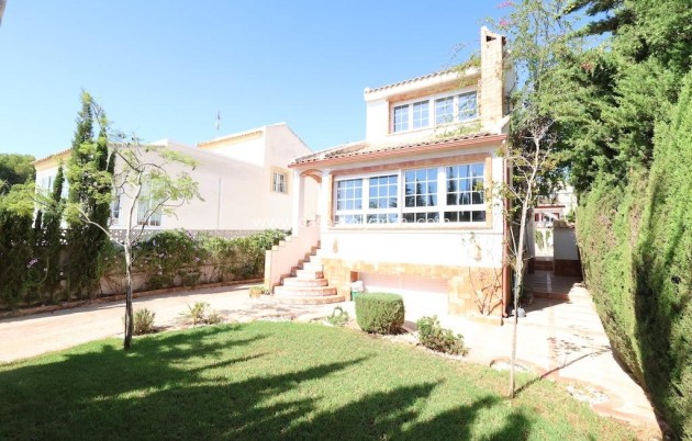 Resale - Villa - Orihuela Costa - Costa Blanca