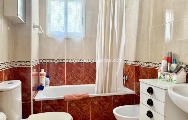 Reventa - Apartamento / piso - Torrevieja - PARQUE DE LAS NACIONES