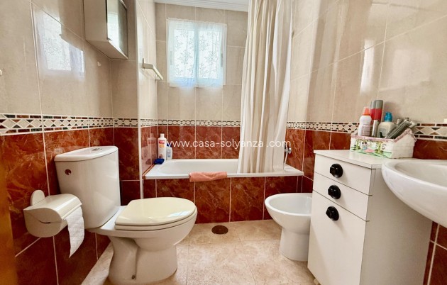 Reventa - Apartamento / piso - Torrevieja - PARQUE DE LAS NACIONES