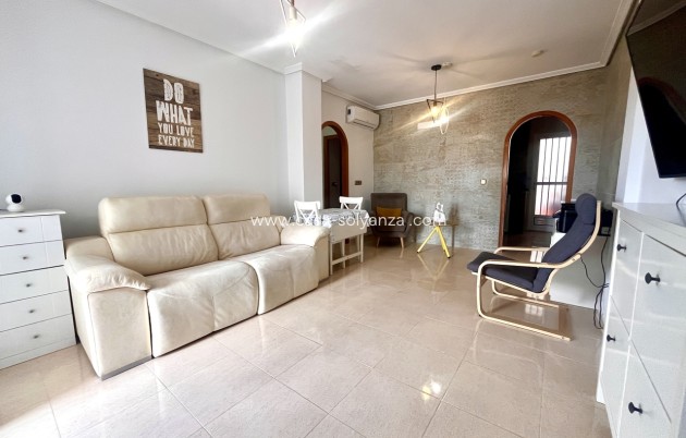 Resale - Apartment / flat - Cabo Roig - Costa Blanca