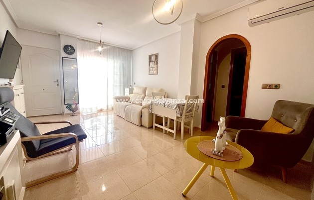Resale - Apartment / flat - Cabo Roig - Costa Blanca