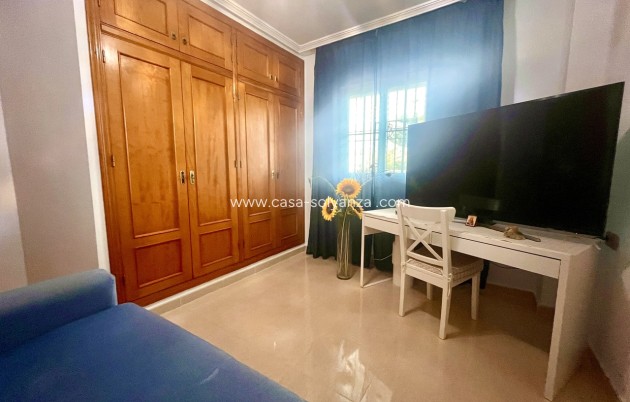 Resale - Apartment / flat - Cabo Roig - Costa Blanca
