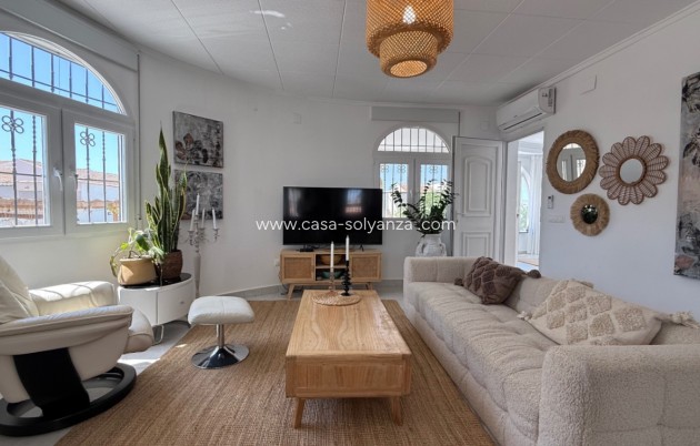 Resale - Villa - Torrevieja - Costa Blanca