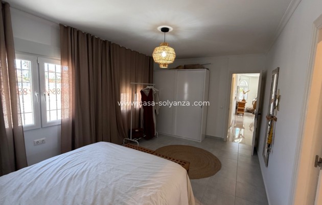 Resale - Villa - Torrevieja - Costa Blanca