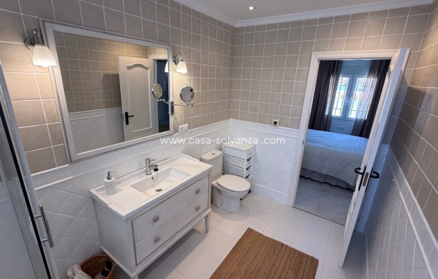 Resale - Villa - Torrevieja - Costa Blanca