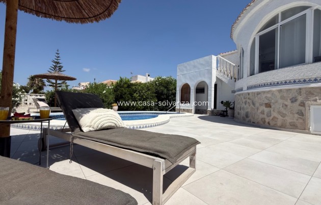 Resale - Villa - Torrevieja - Costa Blanca