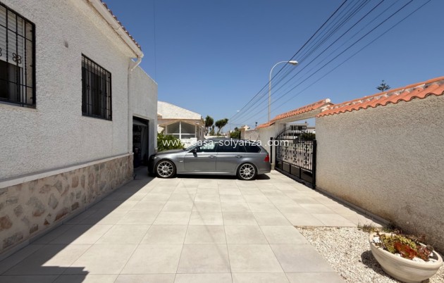 Resale - Villa - Torrevieja - Costa Blanca