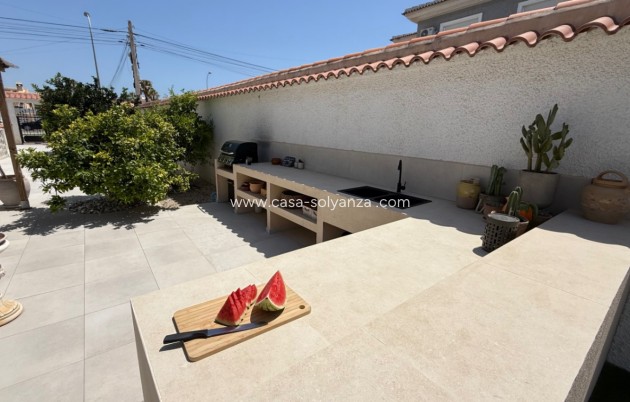 Resale - Villa - Torrevieja - Costa Blanca