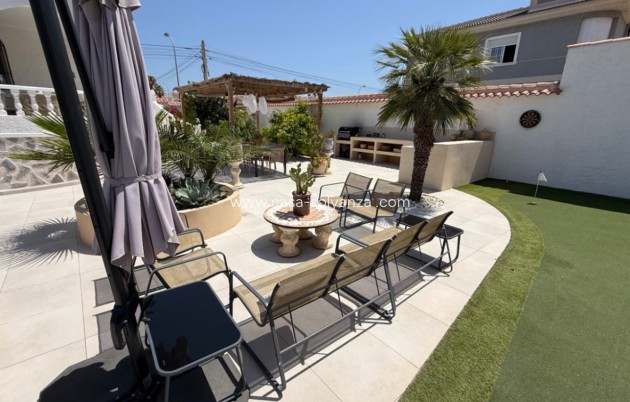 Resale - Villa - Torrevieja - Costa Blanca