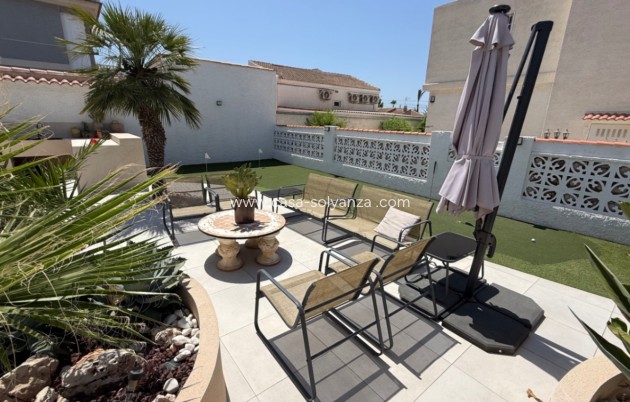 Resale - Villa - Torrevieja - Costa Blanca