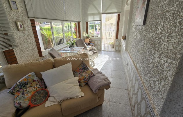 Resale - Villa - Torrevieja - La Siesta