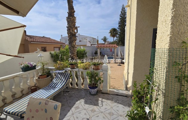 Resale - Villa - Torrevieja - La Siesta