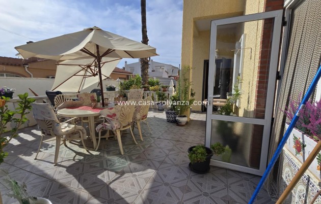 Resale - Villa - Torrevieja - La Siesta
