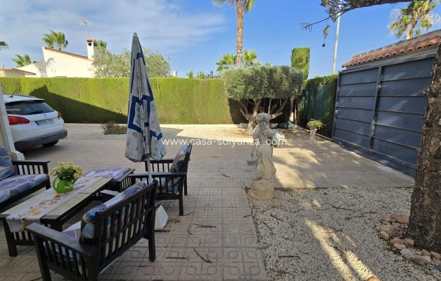 Resale - Villa - Torrevieja - La Siesta