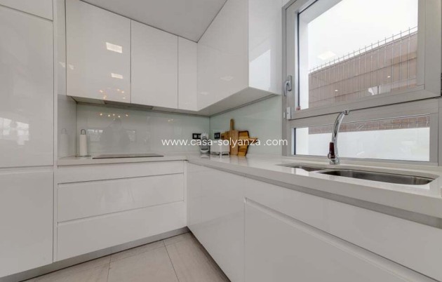 Resale - Villa - El Raso - Guardamar del Segura