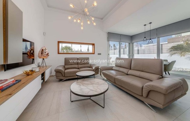 Resale - Villa - El Raso - Guardamar del Segura