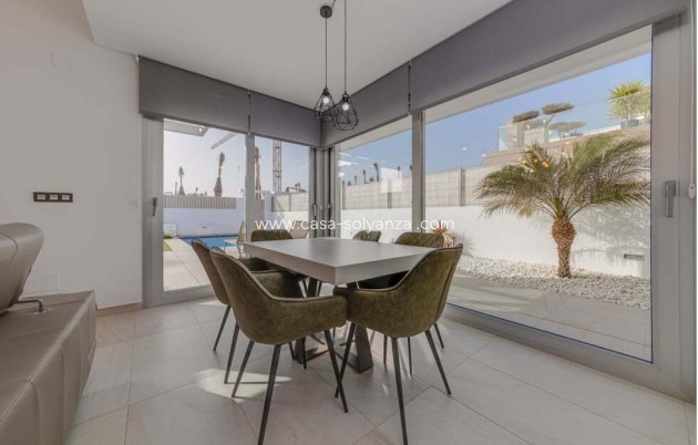 Resale - Villa - El Raso - Guardamar del Segura