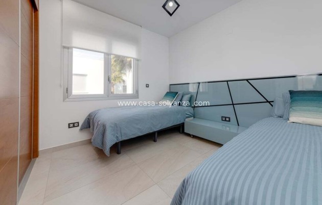 Resale - Villa - El Raso - Guardamar del Segura