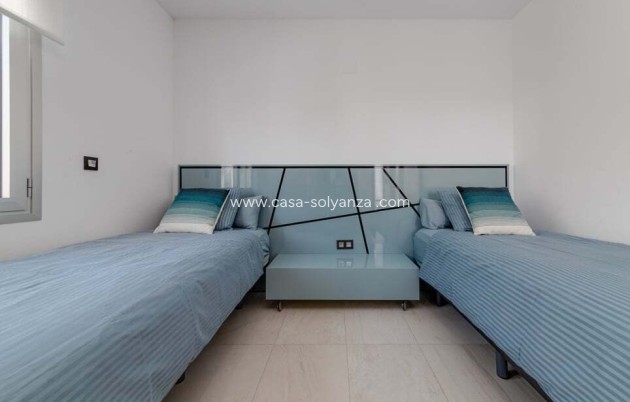 Resale - Villa - El Raso - Guardamar del Segura