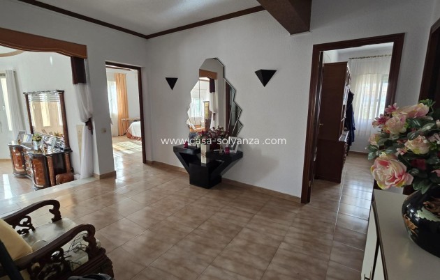 Resale - Villa - Torrevieja - Costa Blanca