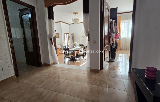 Resale - Villa - Torrevieja - Costa Blanca