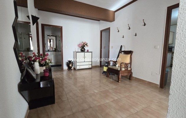 Resale - Villa - Torrevieja - Costa Blanca