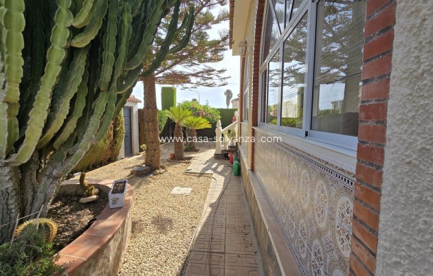 Resale - Villa - Torrevieja - Costa Blanca