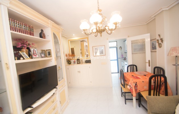 Resale - Apartment / flat - Torrevieja - Costa Blanca