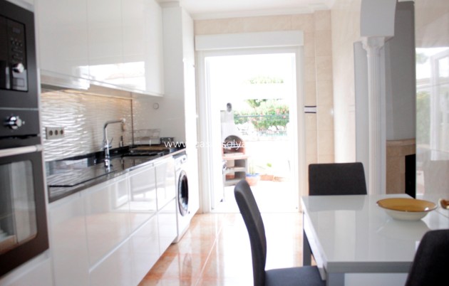 Resale - Apartment / flat - Orihuela Costa - Costa Blanca