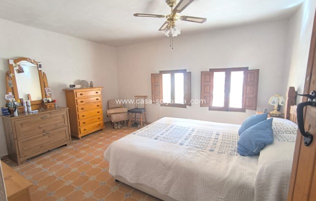 Resale - Villa - Chinorlet - Inland