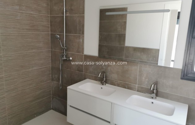 Resale - Villa - Pinoso - Inland
