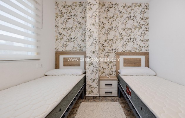 Reventa - Apartamento / piso - Torrevieja - PLAYA NAUFRAGOS