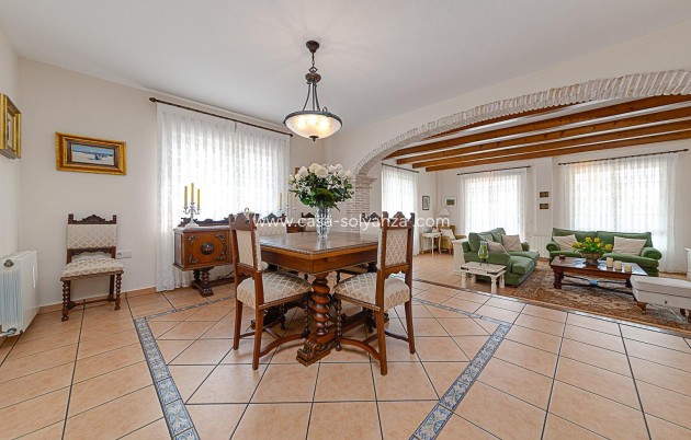 Resale - Villa - Torrevieja - La veleta