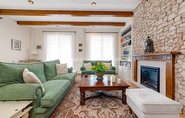 Resale - Villa - Torrevieja - La veleta