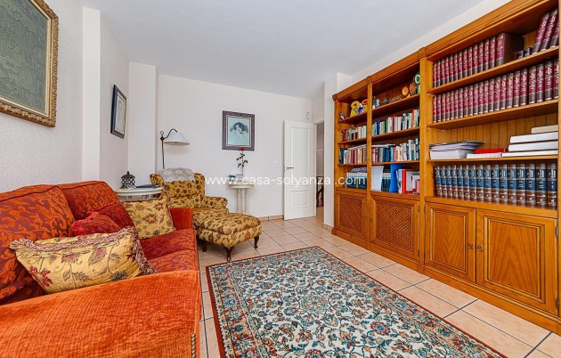 Resale - Villa - Torrevieja - La veleta