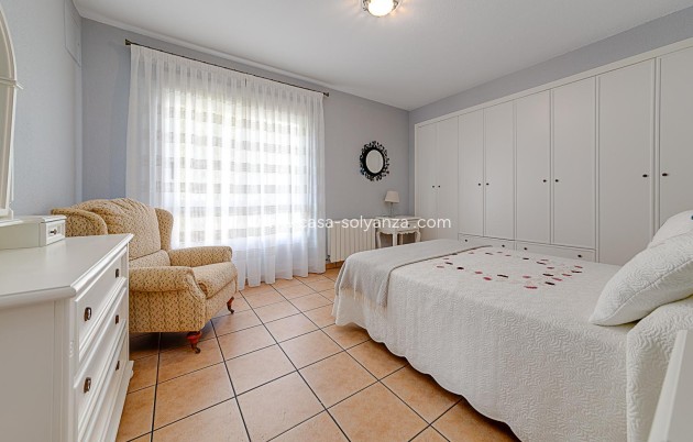 Resale - Villa - Torrevieja - La veleta