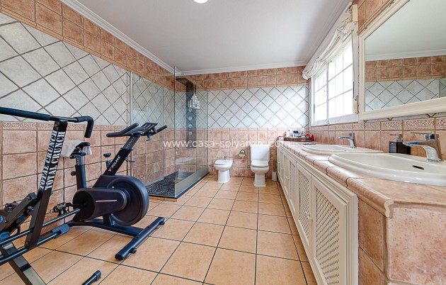 Resale - Villa - Torrevieja - La veleta