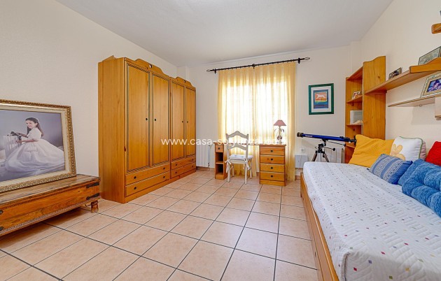 Resale - Villa - Torrevieja - La veleta