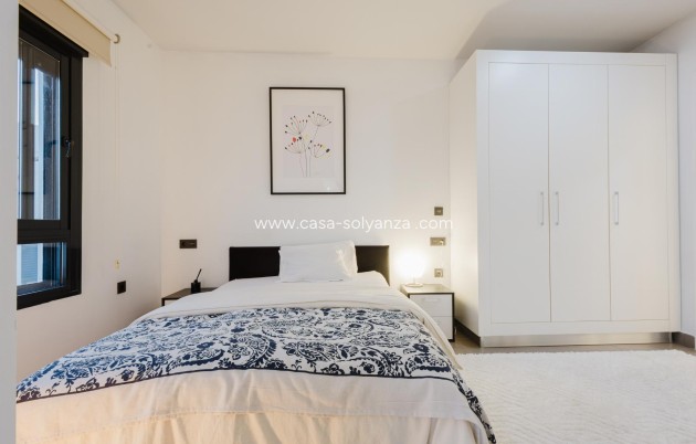 Resale - Apartment / flat - Orihuela Costa - Las Ramblas