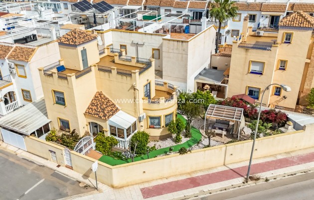 Resale - Villa - Orihuela Costa - La Zenia- Orihuela costa