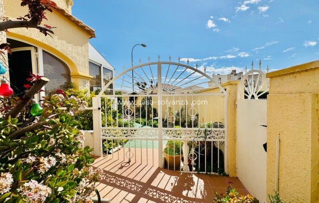 Resale - Villa - Orihuela Costa - La Zenia- Orihuela costa