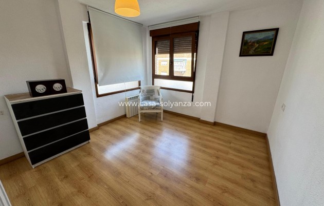 Resale - Apartment / flat - Torrevieja - Playa Acequion