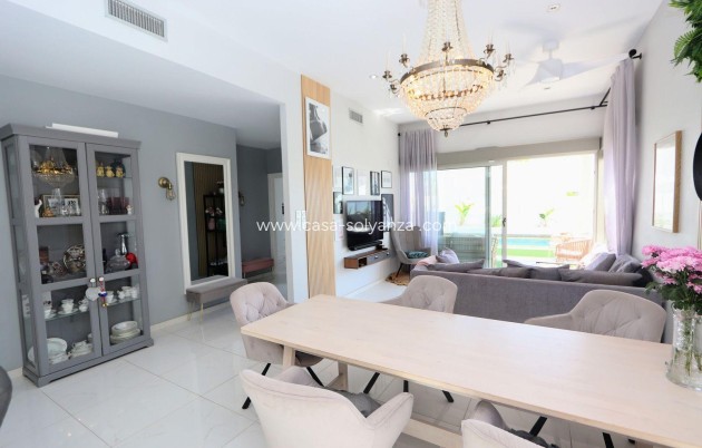 Resale - Villa - Orihuela Costa - Villamartín