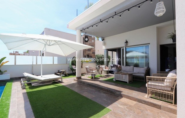 Resale - Villa - Orihuela Costa - Villamartín