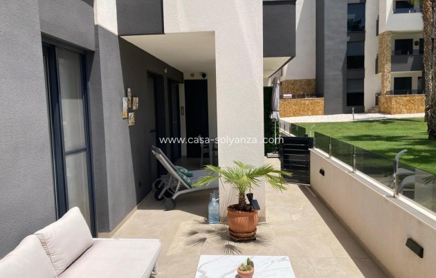 Resale - Apartment / flat - Orihuela Costa - Costa Blanca